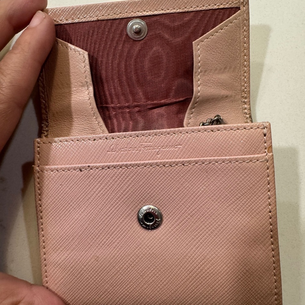 Salvatore Ferragamo Gancini Compact Wallet - Picture 5 of 8